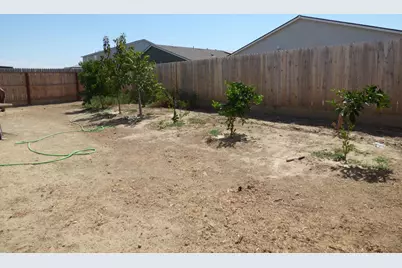 510 Perkins Rd, Madera, CA 93637 - Photo 15