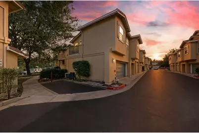 561 Manhattan Pl, San Jose, CA 95136 - Photo 1