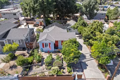 2760 Marlborough Ave, Redwood City, CA 94063 - Photo 1