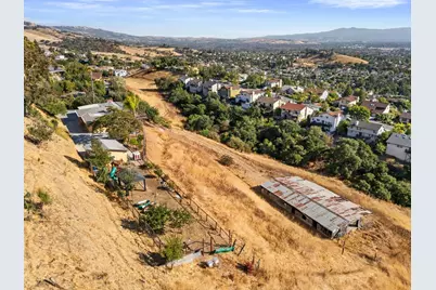 14990 Garcal Dr, San Jose, CA 95127 - Photo 51