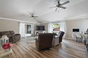 22 Heiner Rd, Watsonville, CA 95076 - Photo 29