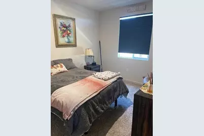 2001 Wildflower Dr, Hollister, CA 95023 - Photo 13