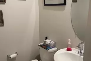 2001 Wildflower Dr, Hollister, CA 95023 - Photo 21