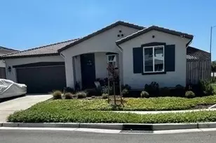 2001 Wildflower Dr, Hollister, CA 95023 - Photo 1