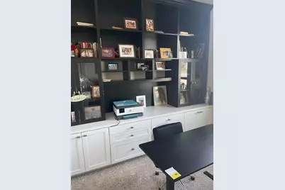 2001 Wildflower Dr, Hollister, CA 95023 - Photo 15