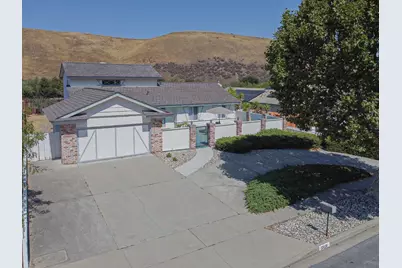 23020 Guidotti Dr, Salinas, CA 93908 - Photo 1