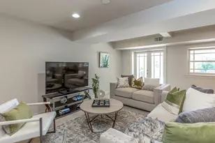 129 Hillside Dr, Woodside, CA 94062 - Photo 17