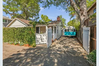 637 Channing Ave, Palo Alto, CA 94301 - Photo 1