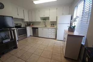 205 Del Valle Cir, El Sobrante, CA 94803 - Photo 15