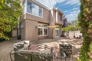 816 Corriente Point Dr, Redwood Shores, CA 94065 - Photo 35