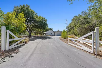 713 Salinas Monterey Highway, Salinas, CA 93908 - Photo 1