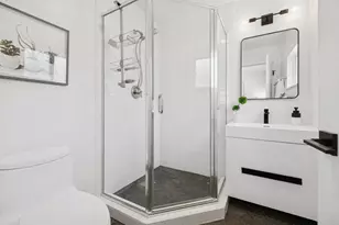 114 Hollywood Ave, San Jose, CA 95112 - Photo 23