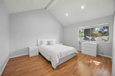 1042 Summermist Ct 107, San Jose, CA 95122 - Photo 17