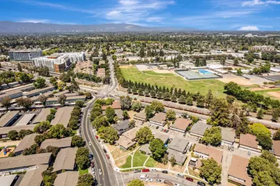 1990 Southwest Expy, San Jose, CA 95126 - Photo 9