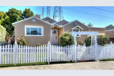 209 Ryder St, San Mateo, CA 94401 - Photo 1