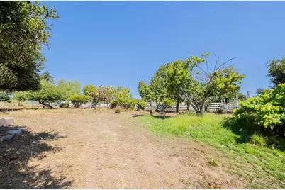 17945 Pesante Rd, Salinas, CA 93907 - Photo 11