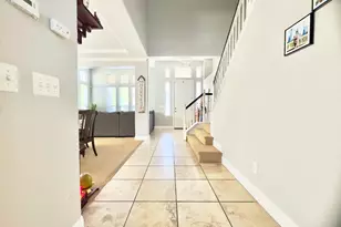 9562 E Park Dr, Elk Grove, CA 95624 - Photo 11