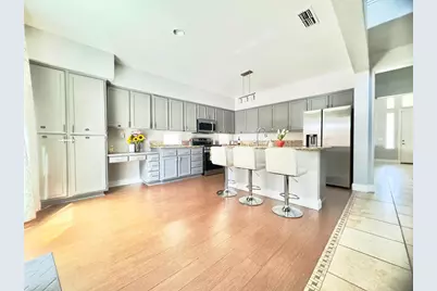 9562 E Park Dr, Elk Grove, CA 95624 - Photo 7