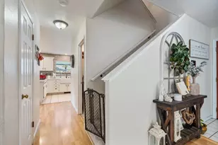 1090 Los Altos Dr, Hollister, CA 95023 - Photo 23