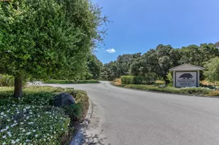 25603 Creekview Cir, Salinas, CA 93908 - Photo 61