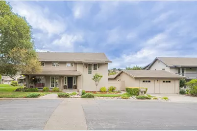 25603 Creekview Cir, Salinas, CA 93908 - Photo 1