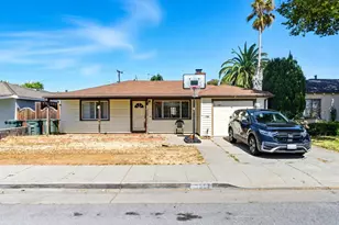 3957 Branson Dr, San Mateo, CA 94403 - Photo 1