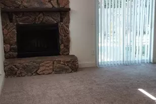 6944 Mirador Way, Sacramento, CA 95828 - Photo 5