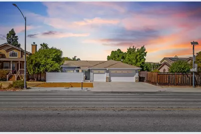 783 Mantelli Dr, Gilroy, CA 95020 - Photo 1