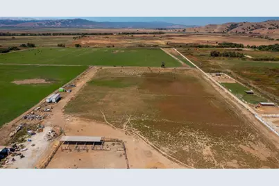 8440 Lovers Ln, Hollister, CA 95023 - Photo 87