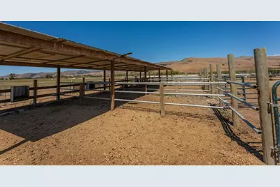 8440 Lovers Ln, Hollister, CA 95023 - Photo 67
