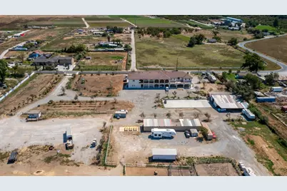 8440 Lovers Ln, Hollister, CA 95023 - Photo 91