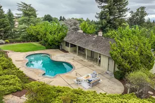 26939 Beatrice Ln, Los Altos Hills, CA 94022 - Photo 23