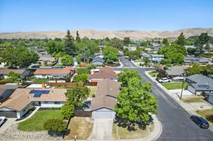 1693 Greentree Dr, Concord, CA 94521 - Photo 39