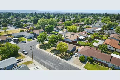 1693 Greentree Dr, Concord, CA 94521 - Photo 33