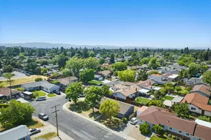 1693 Greentree Dr, Concord, CA 94521 - Photo 33