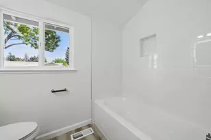 1693 Greentree Dr, Concord, CA 94521 - Photo 17