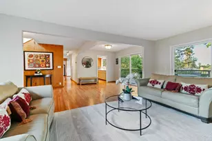 878 Hillcrest Dr, Redwood City, CA 94062 - Photo 17