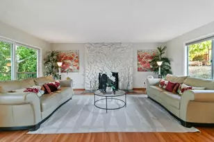 878 Hillcrest Dr, Redwood City, CA 94062 - Photo 13