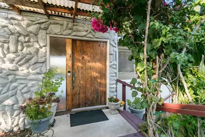 878 Hillcrest Dr, Redwood City, CA 94062 - Photo 3