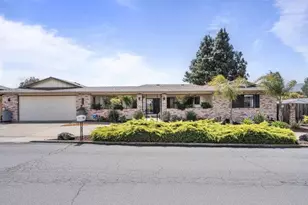 725 Ridgemark Dr, Hollister, CA 95023 - Photo 1