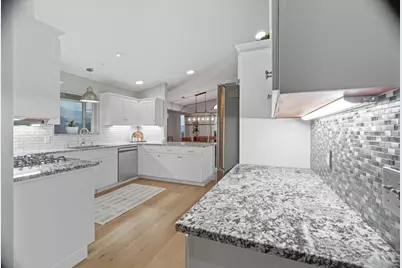 18530 Berta Ridge Pl, Salinas, CA 93907 - Photo 21