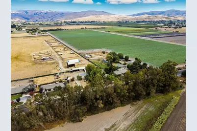 790 Shore Rd, Hollister, CA 95023 - Photo 45