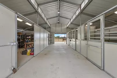 804 Comstock Rd, Hollister, CA 95023 - Photo 15