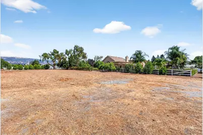 12315 Harding Ave, San Martin, CA 95046 - Photo 61