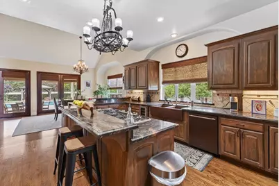 12315 Harding Ave, San Martin, CA 95046 - Photo 13