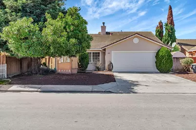 852 Antigua Ave, Salinas, CA 93905 - Photo 1