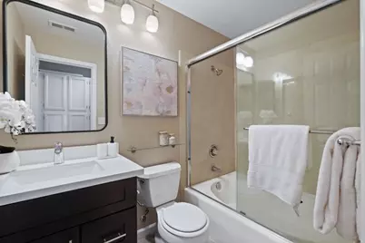 1735 Parkview Green Cir, San Jose, CA 95131 - Photo 37