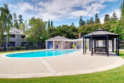 1735 Parkview Green Cir, San Jose, CA 95131 - Photo 47