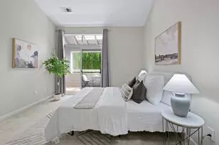 1735 Parkview Green Cir, San Jose, CA 95131 - Photo 29