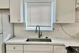 2469 Olive Ave, San Jose, CA 95128 - Photo 9